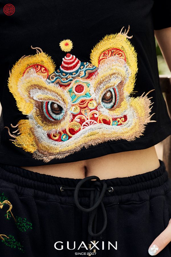 Lion Awakening Embroidered Women's Vest - Image 5