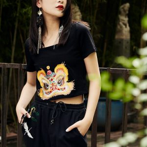 Lion Awakening Embroidered Women's Vest