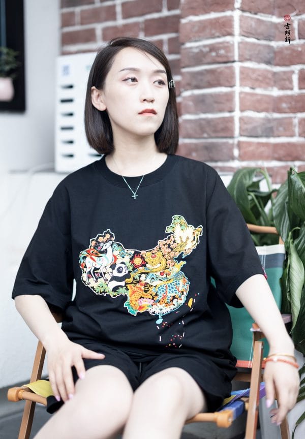 Chinese map embroidery T shirt - Image 5