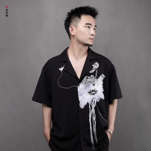 Lotus in Dream Short sleeved shirt - Image 4
