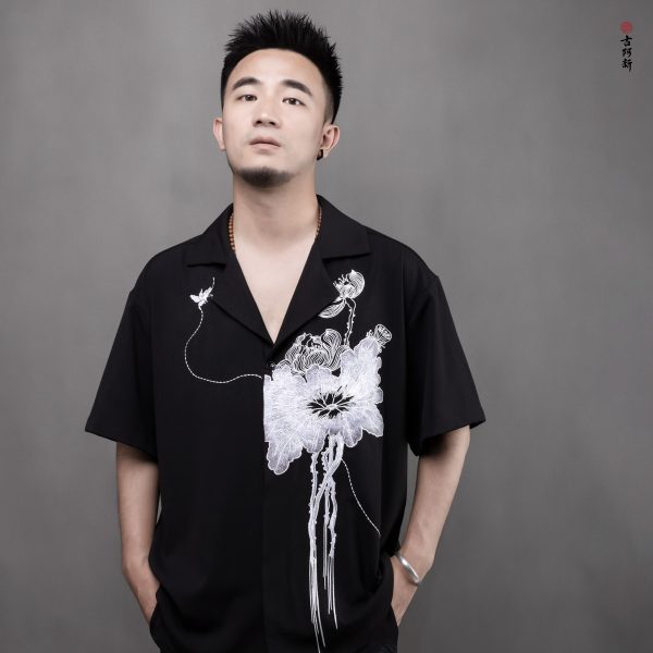 Lotus in Dream Short sleeved shirt